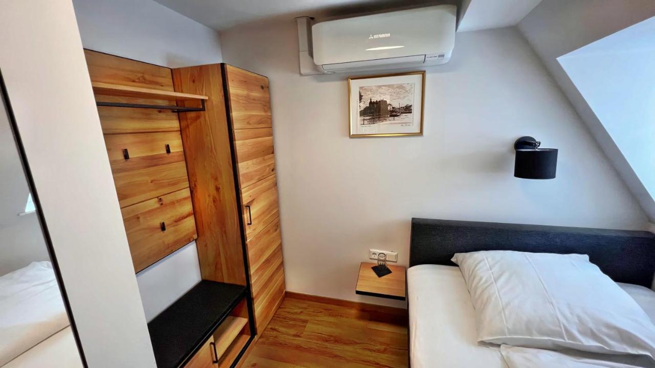 Hotel Zu Den Drei Kronen Seligenstadt Ngoại thất bức ảnh