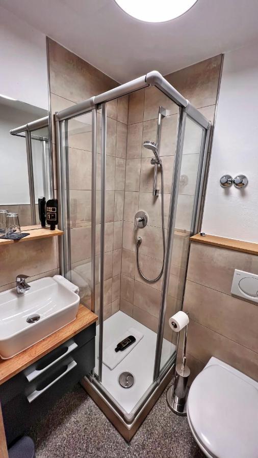 Hotel Zu Den Drei Kronen Seligenstadt Ngoại thất bức ảnh