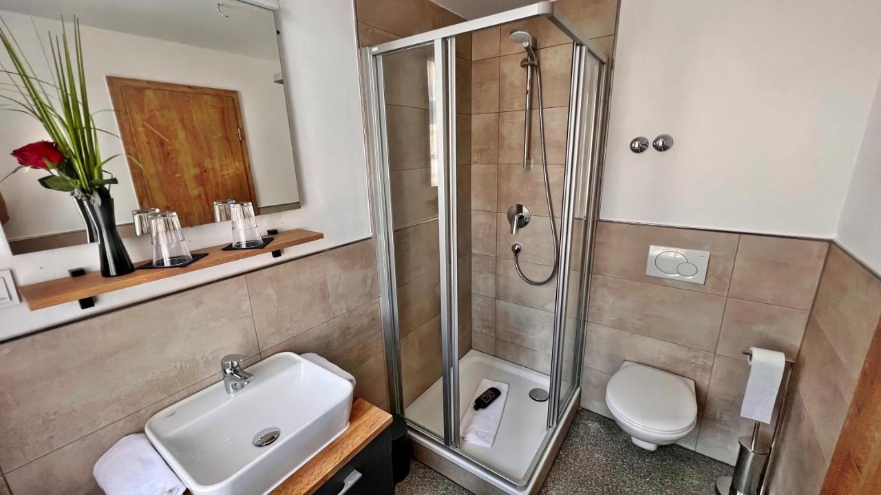 Hotel Zu Den Drei Kronen Seligenstadt Ngoại thất bức ảnh