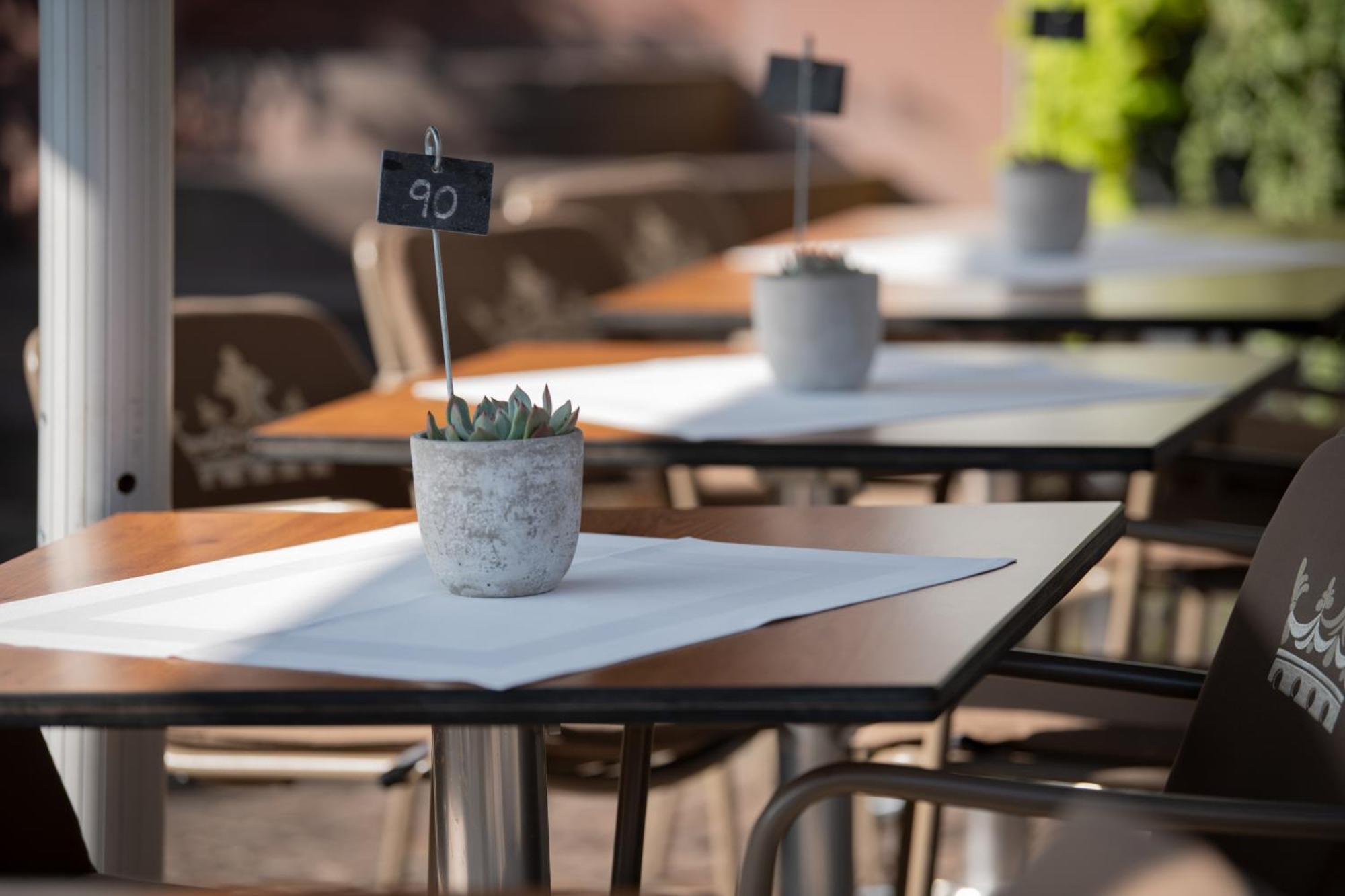 Hotel Zu Den Drei Kronen Seligenstadt Ngoại thất bức ảnh